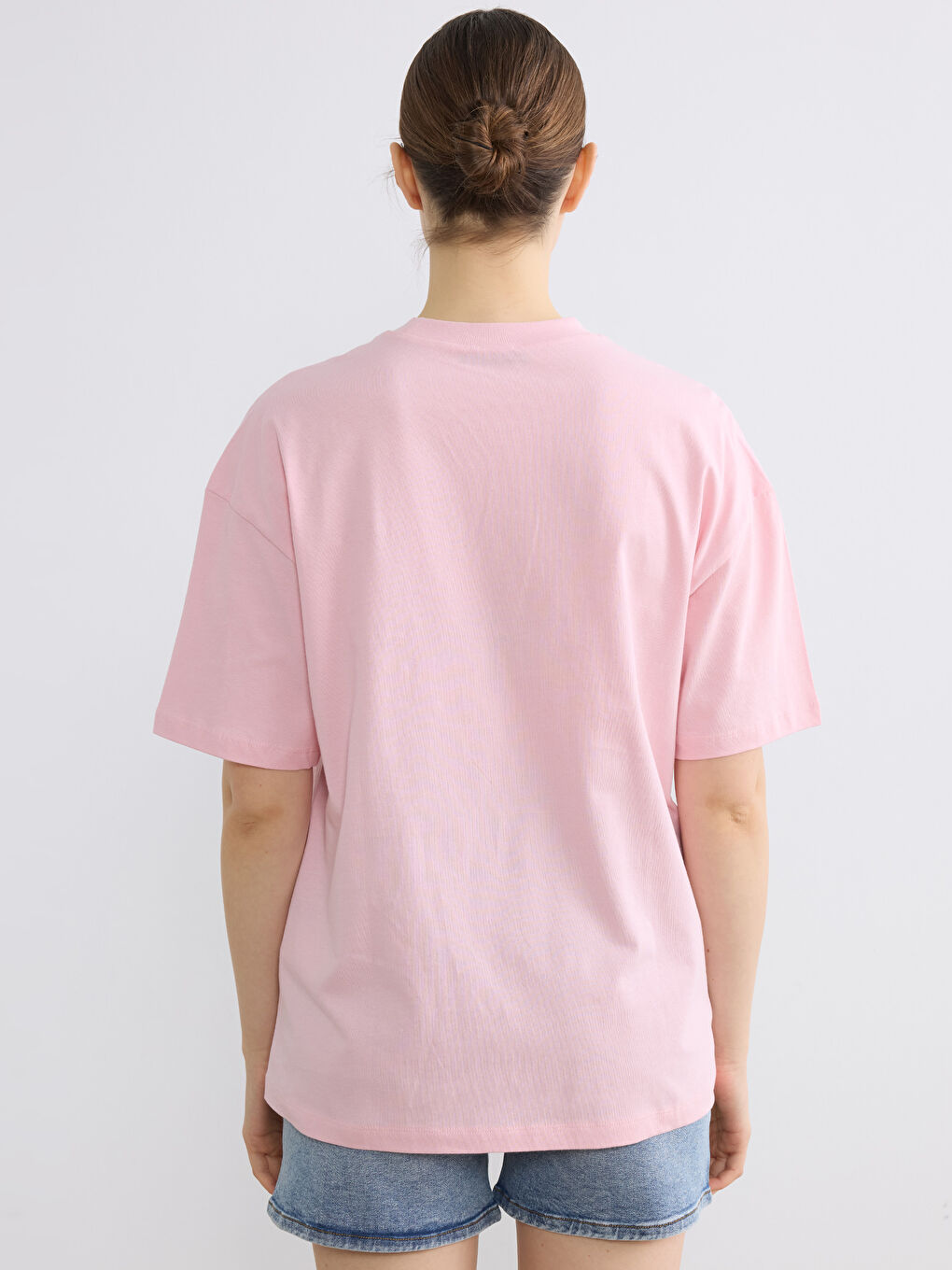 Pembe Bisiklet Yaka Baskılı Oversize Kadın Tişört-3