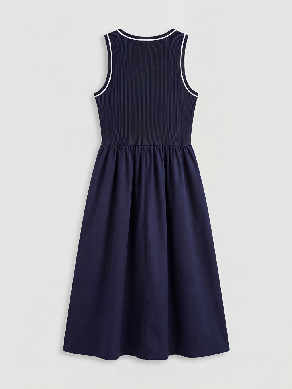 Crew Neck Fitted Waist Dress-4