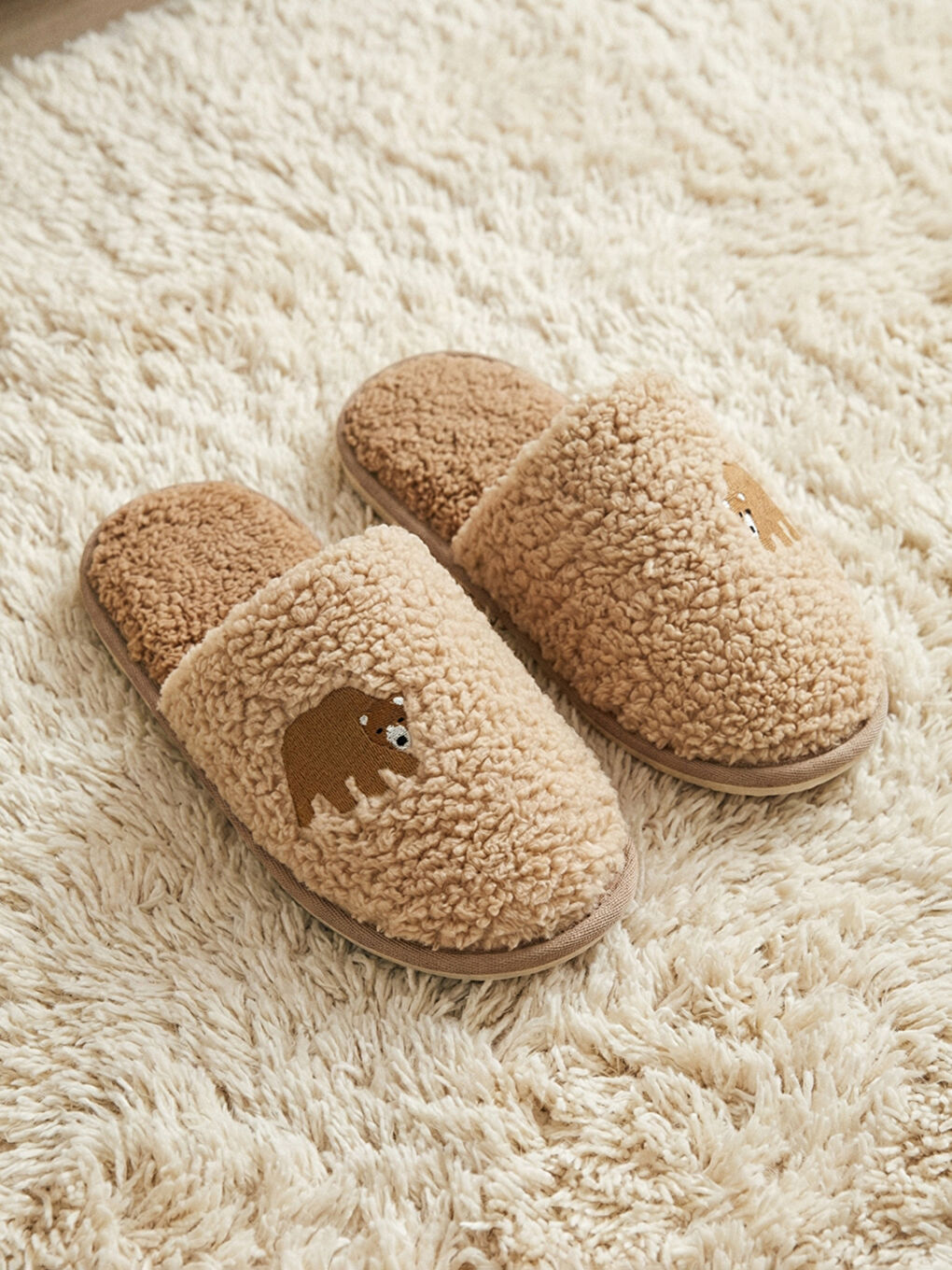 Bej Ayı Nakışlı Erkek Ev Terliği