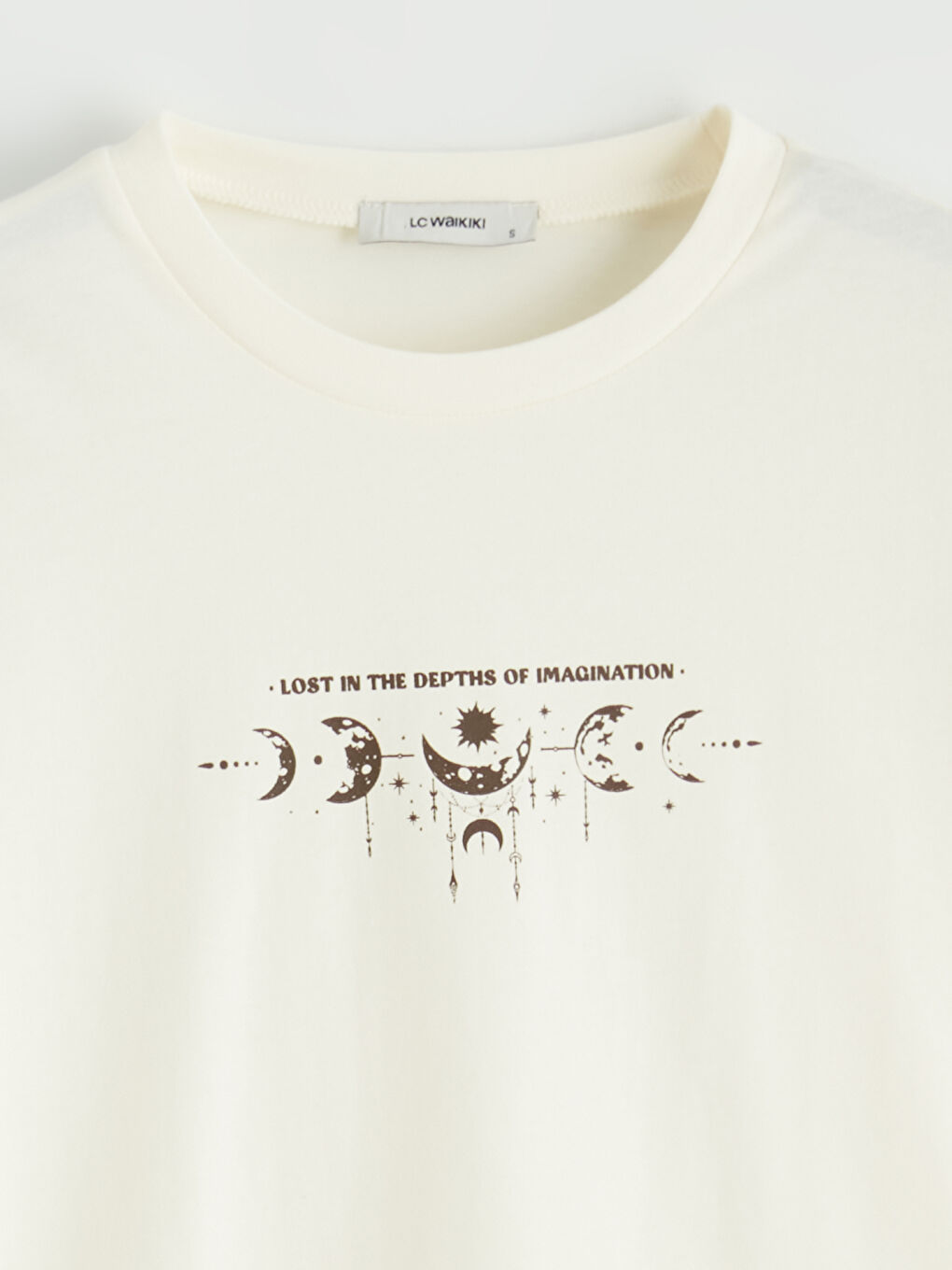 Ekru Bisiklet Yaka Baskılı Kadın Tişört-5