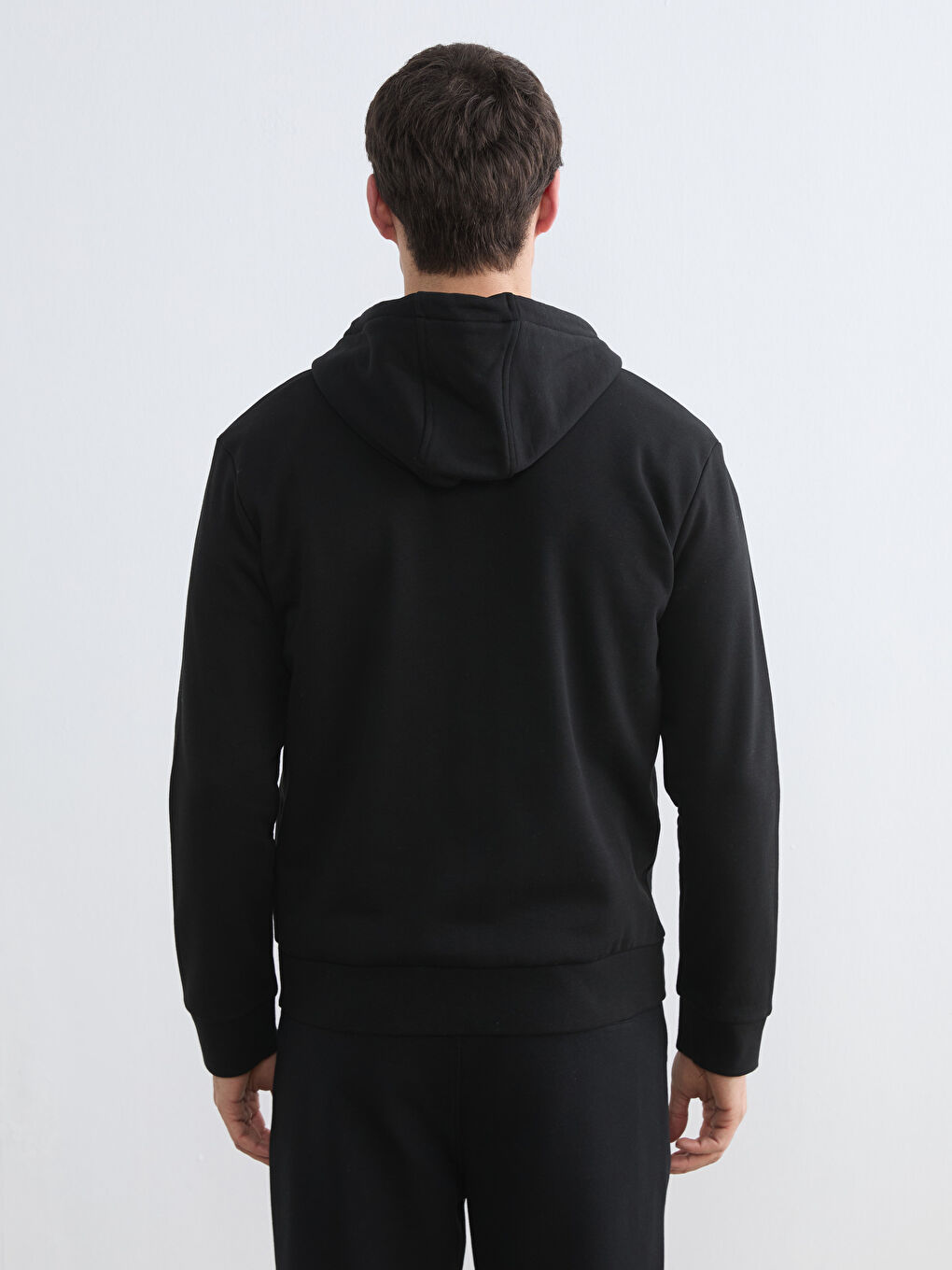 كنزة بسحاب أسود رجل-3