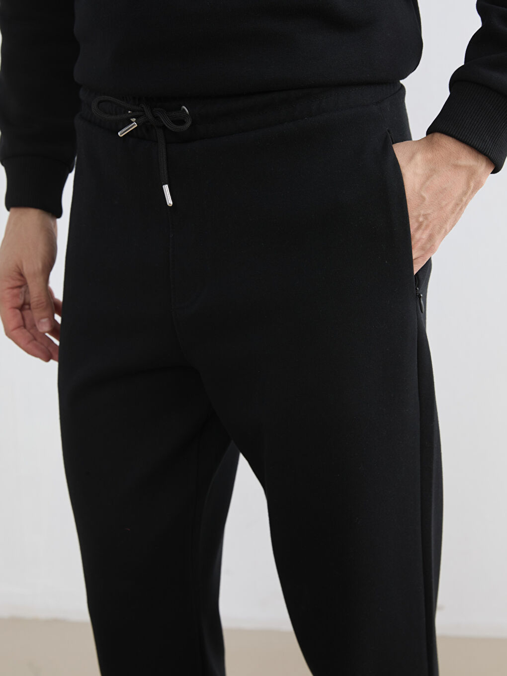 تەرەکسوتی غارغارێن ڕه‌ش پیاو-2