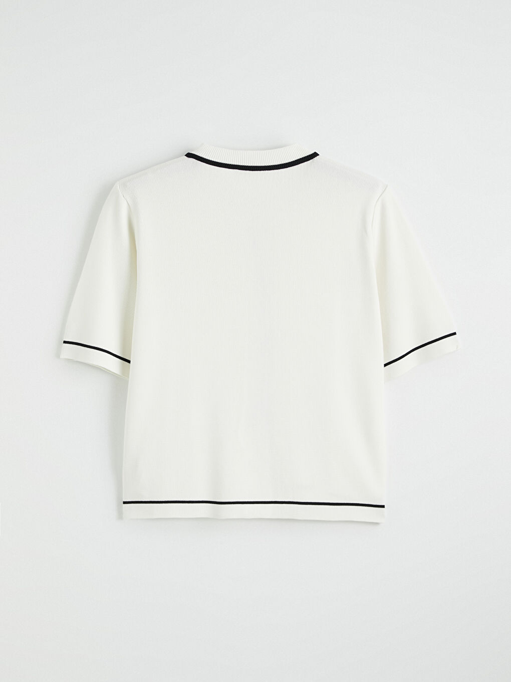 Beyaz Bisiklet Yaka Şerit Detaylı Kadın Triko Hırka	-6