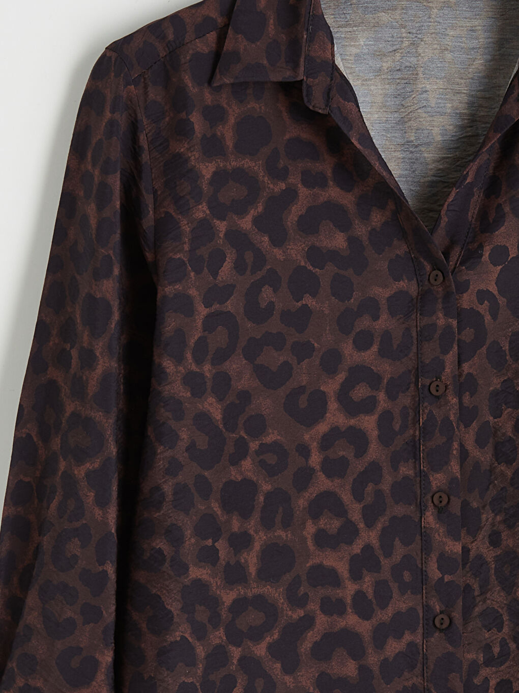 Kahverengi Leopar Desenli Kadın Gömlek-1