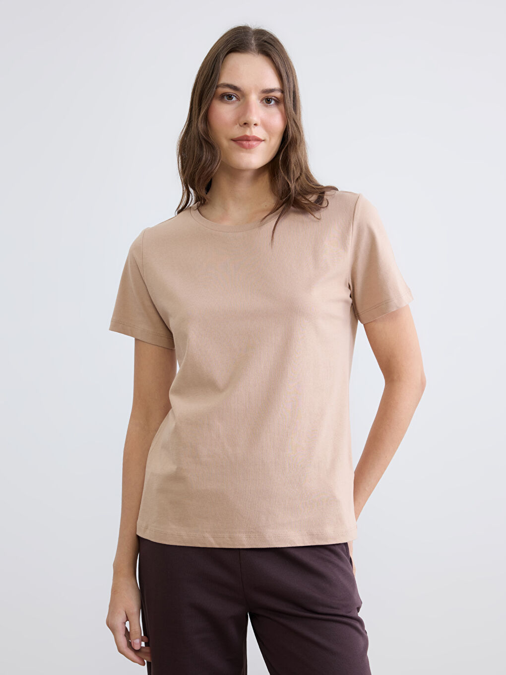 Kahverengi Bisiklet Yaka Kadın Tişört