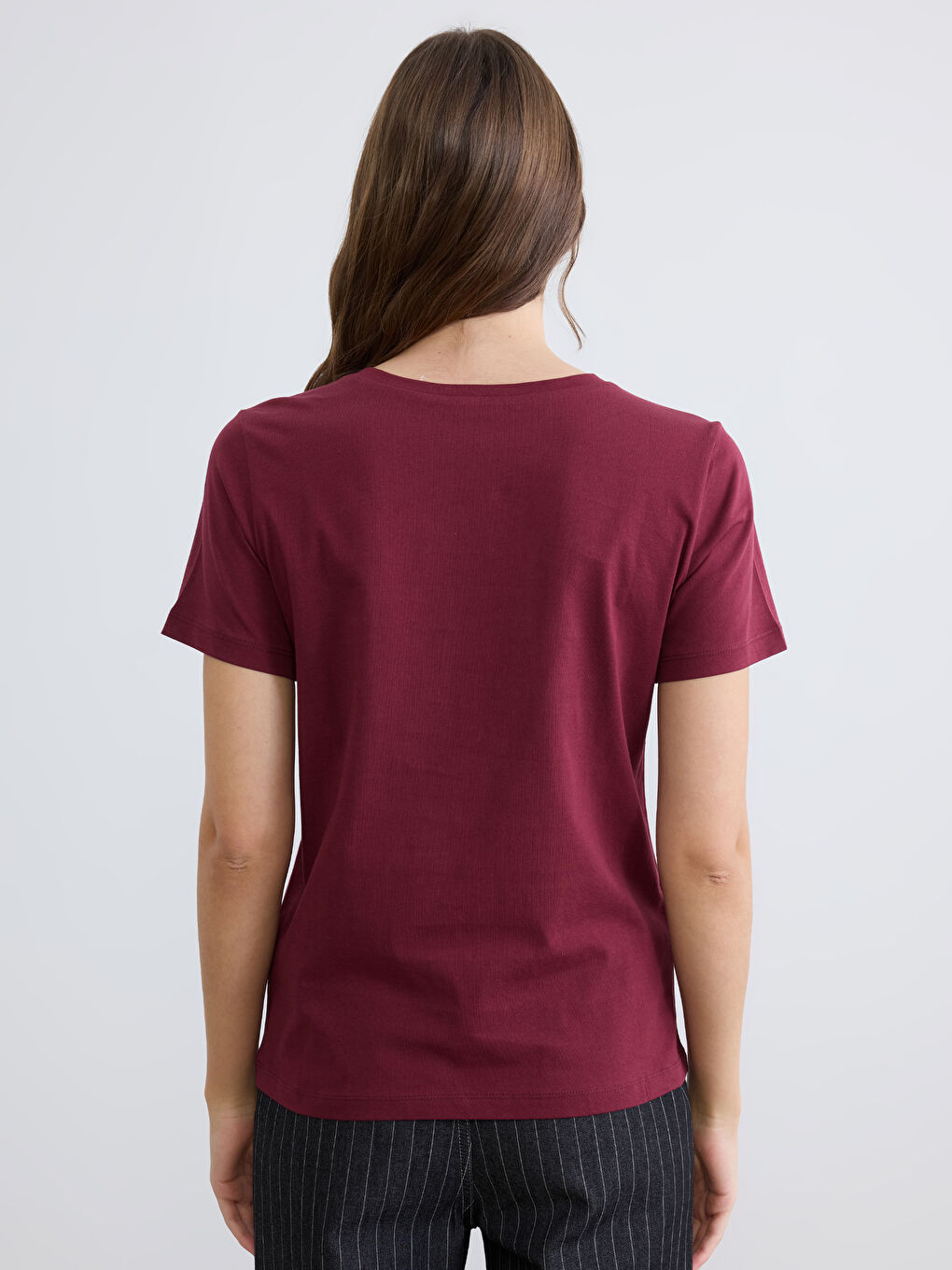 Bordo Bisiklet Yaka Kadın Tişört-3