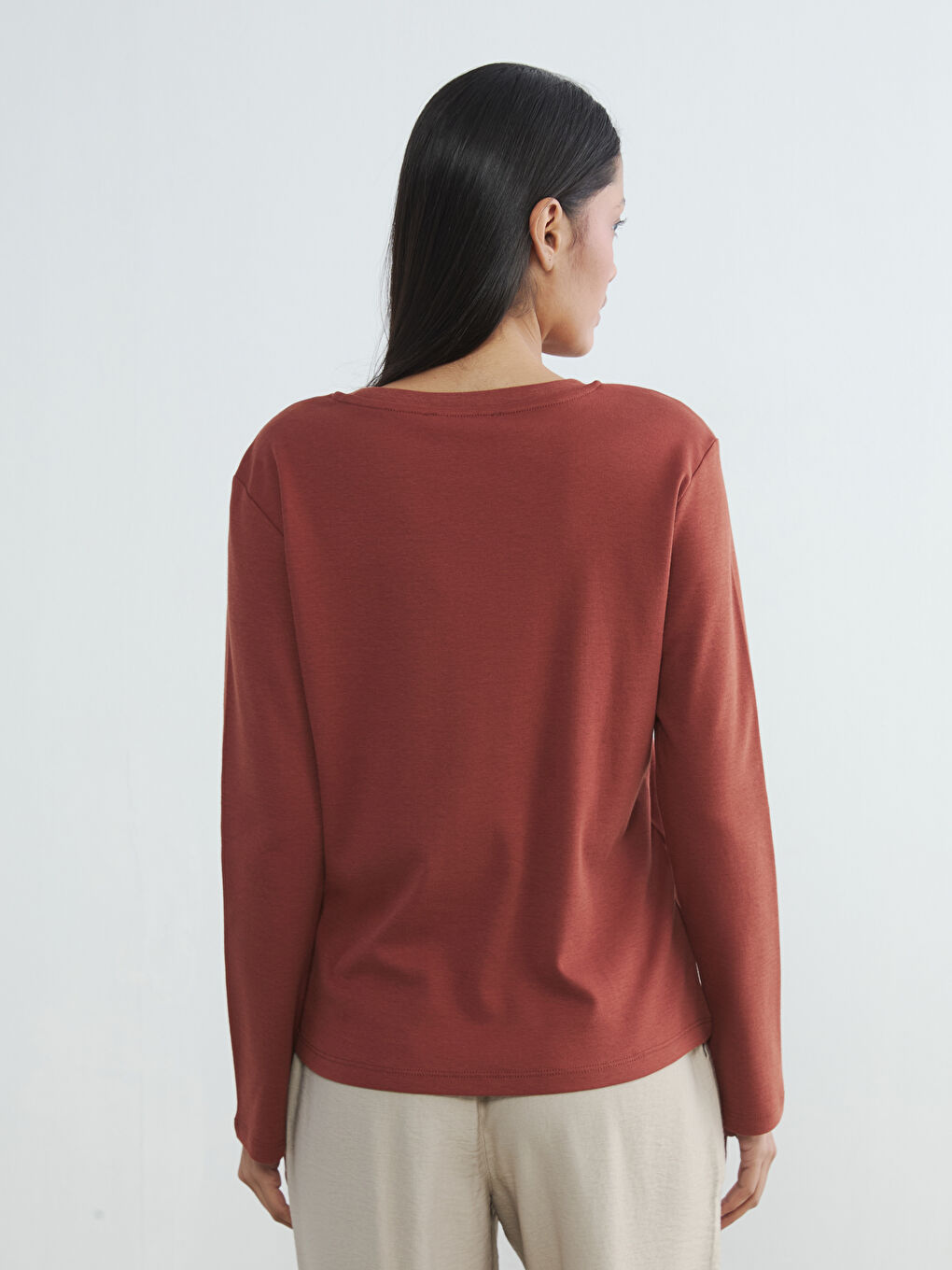 Women's crew neck bodysuit-3