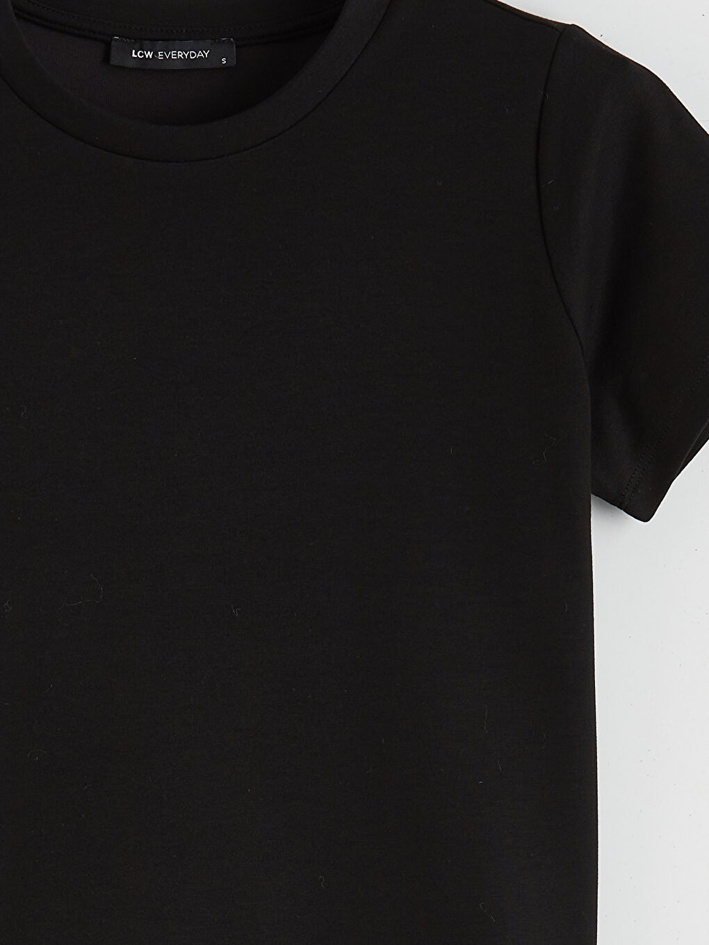 Siyah Bisiklet Yaka Soft Touch Kadın Tişört-5