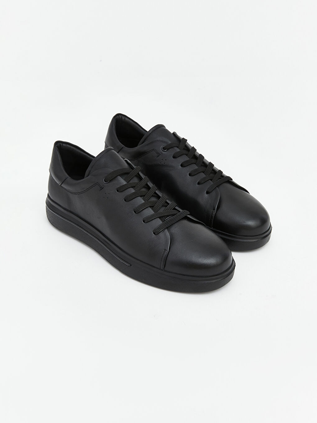 Siyah Hakiki Deri Bağcıklı Erkek Spor Ayakkabı