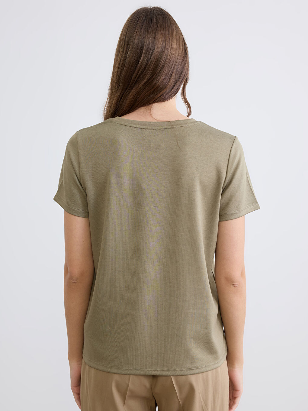 Haki Bisiklet Yaka Soft Touch Kadın Tişört-3