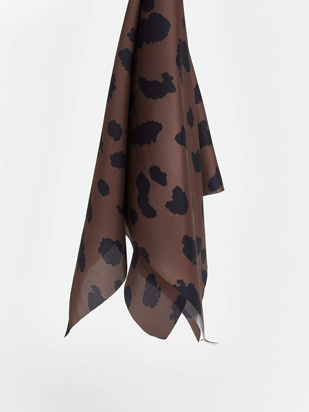 ئیسکارفی بچووک قاوه‌یی ژن-1