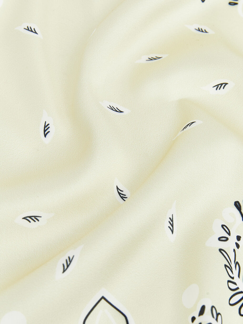 Woman YELLOW Small Scarf-3