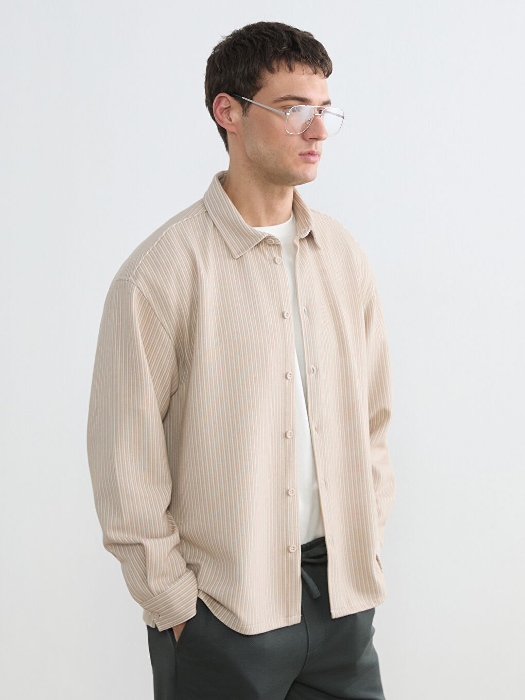 Bej Regular Fit Dokulu Erkek Gömlek