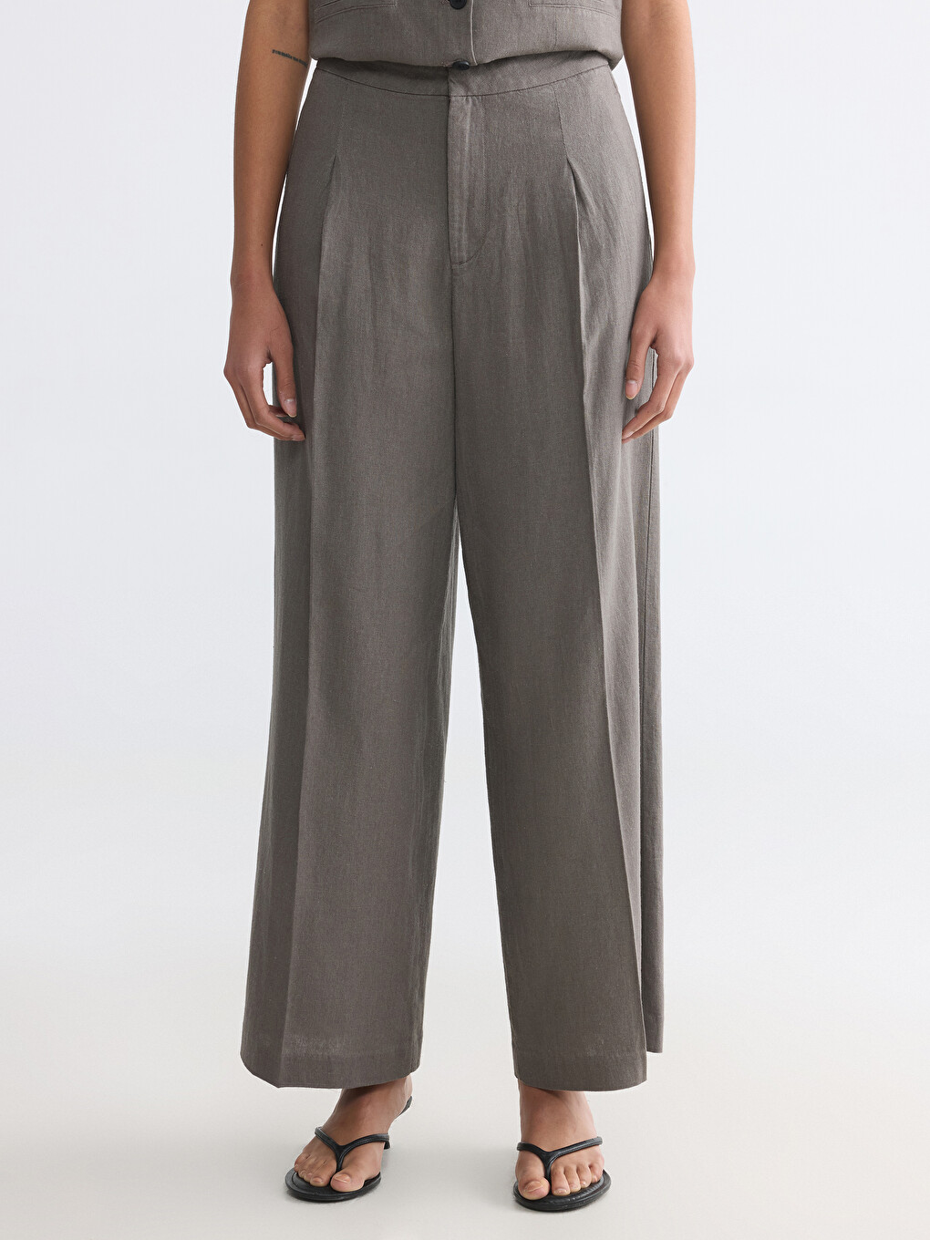 Woman Brown Trousers-1