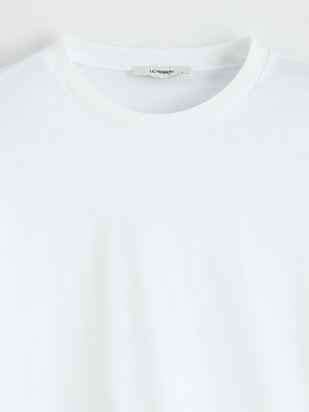 Beyaz Bisiklet Yaka Oversize Kadın Tişört-5