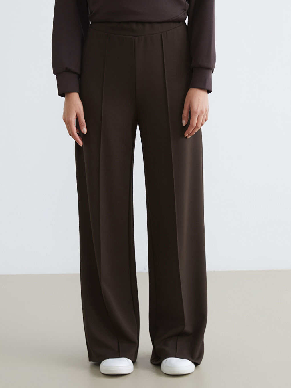 Kahverengi Beli Lastikli Geniş Paça Kadın Eşofman Altı	-1