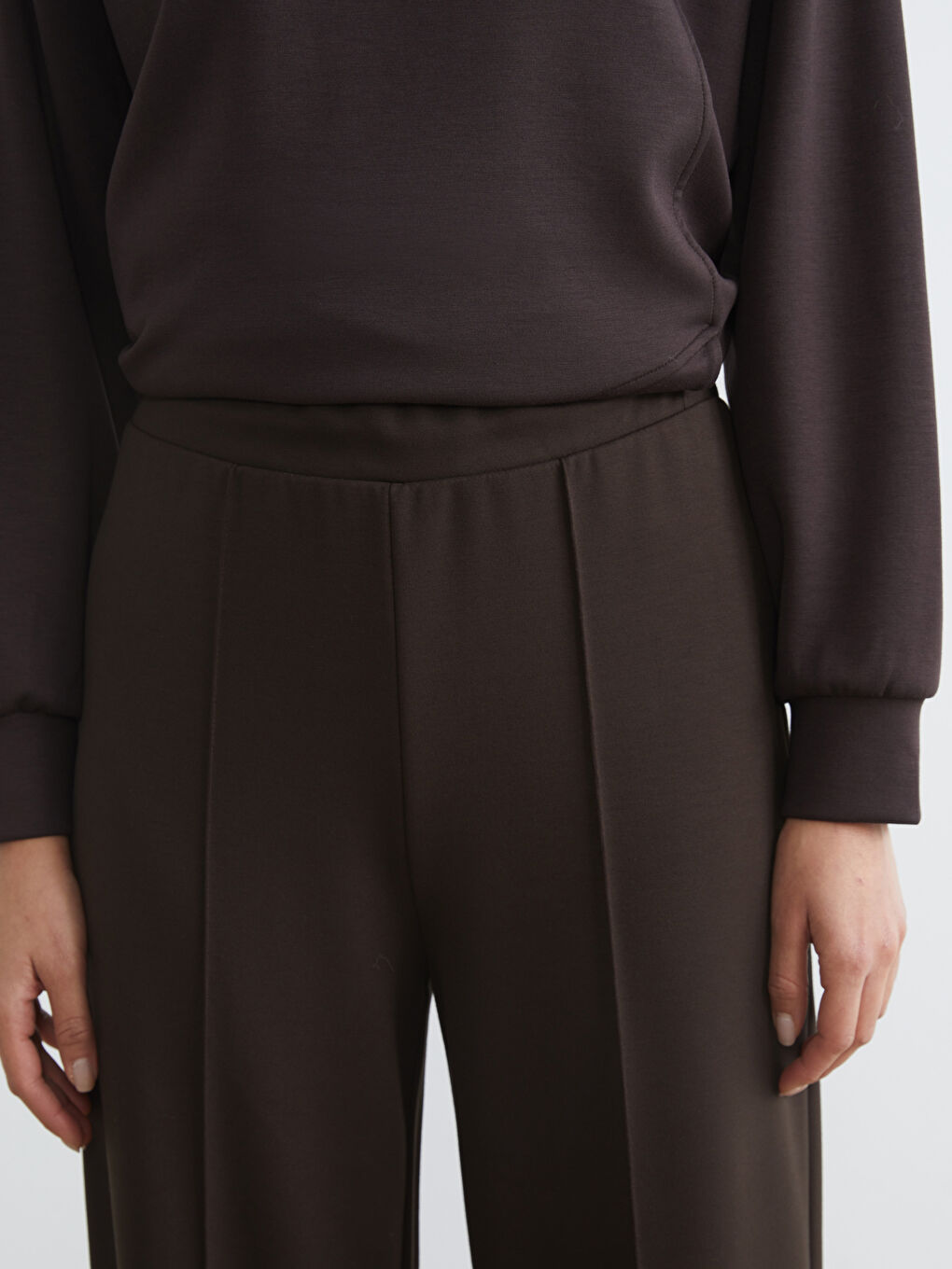 Kahverengi Beli Lastikli Geniş Paça Kadın Eşofman Altı	-2