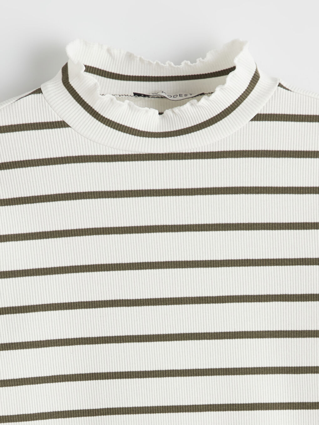 Yeşil Dik Yaka Çizgili Kadın Body-1