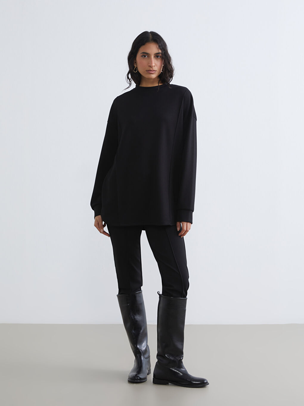 تونيك كنزة رياضية أسود امرأة-1