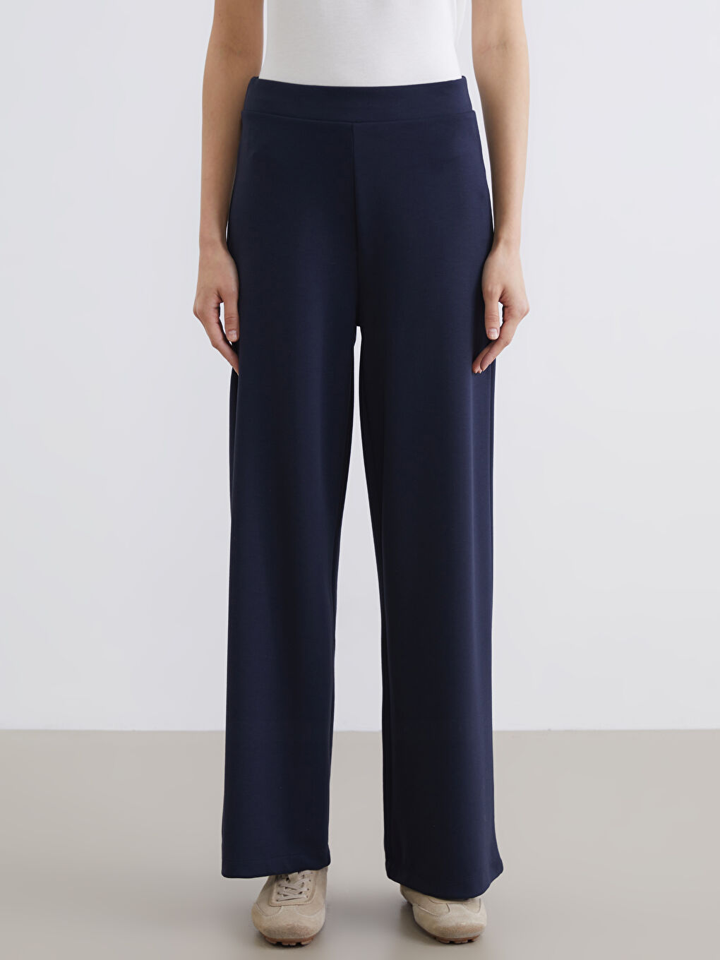 Lacivert Beli Lastikli Geniş Paça Kadın Eşofman Altı	-1