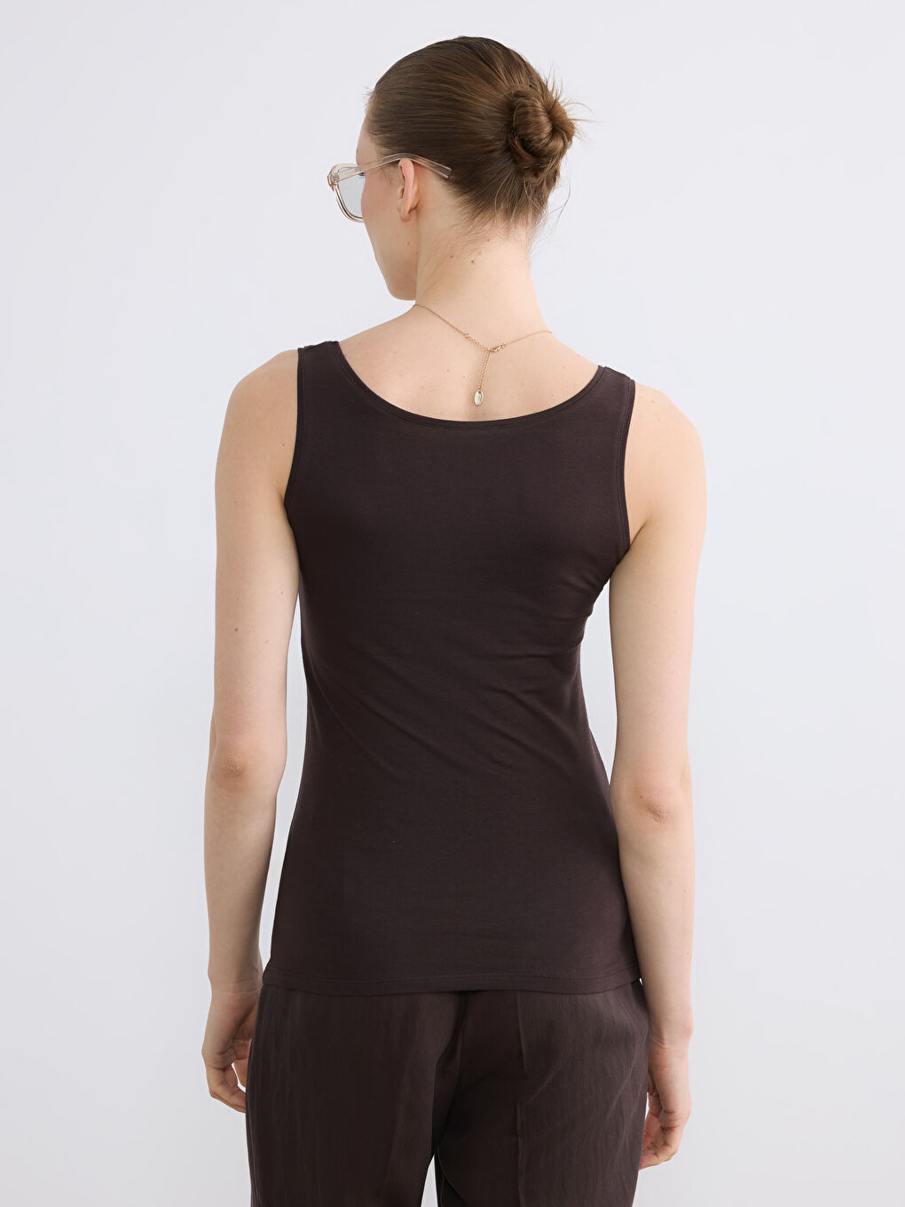 Kahverengi U Yaka Kadın Atlet-3