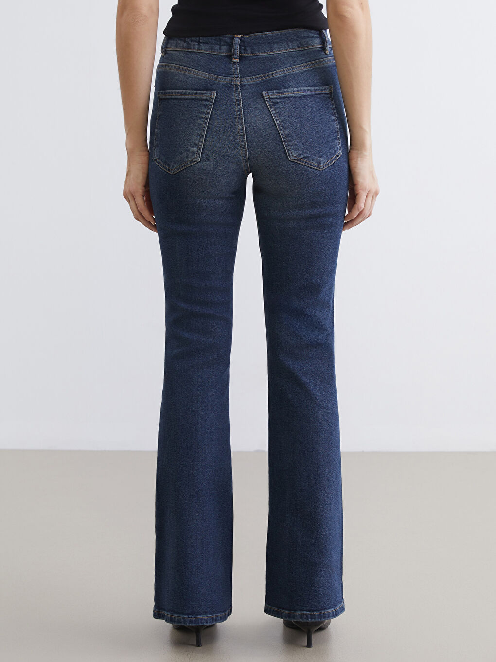 Woman INDIGO Jeans-3
