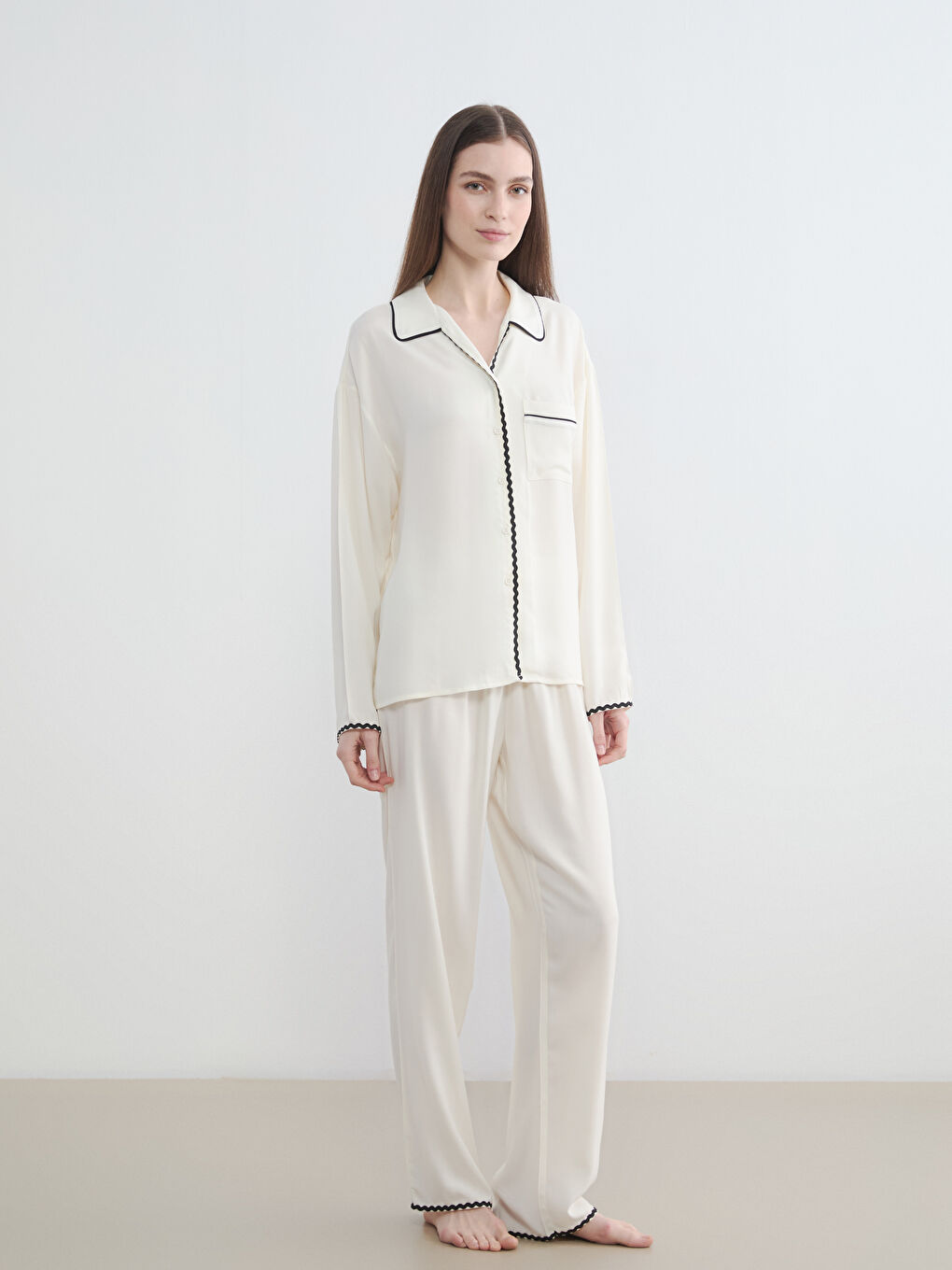 Sarı Gömlek Yaka Kadın Pijama Takım