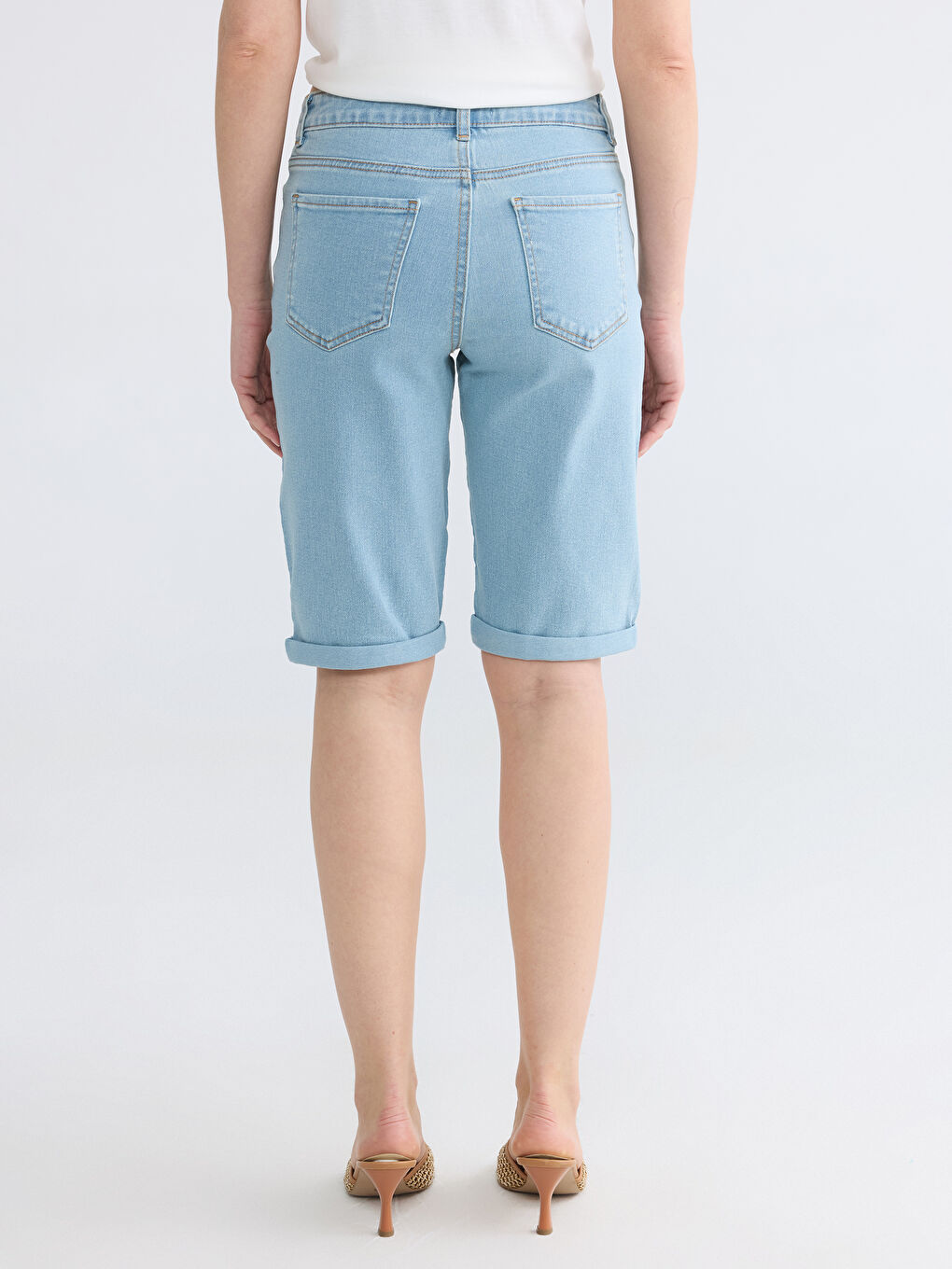 İndigo Yüksek Bel Slim Fit Kadın Jean Şort-3