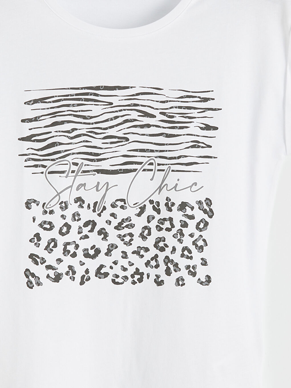 Beyaz Bisiklet Yaka Baskılı Kadın Tişört-5