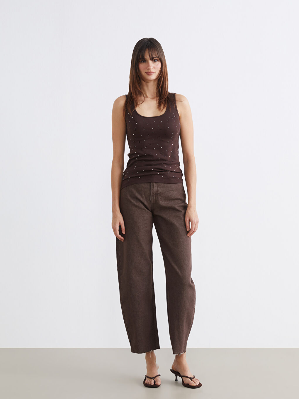 Kahverengi Büyük Beden Kare Yaka Taşlı Kadın Atlet-2