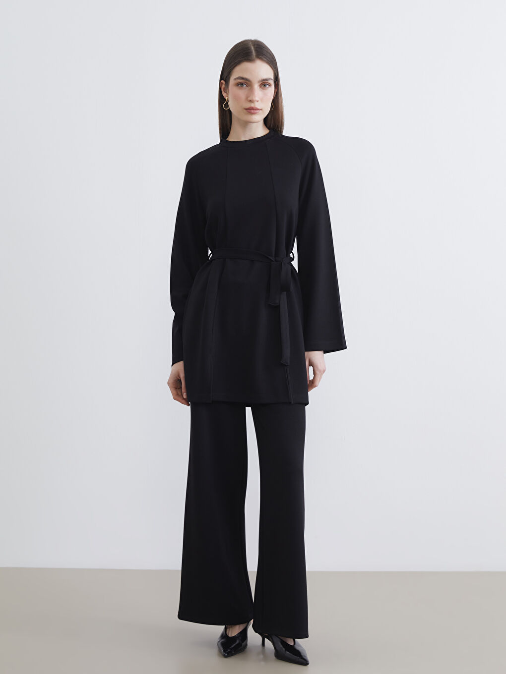 Siyah Bisiklet Yaka Kadın Sweatshirt Tunik-1