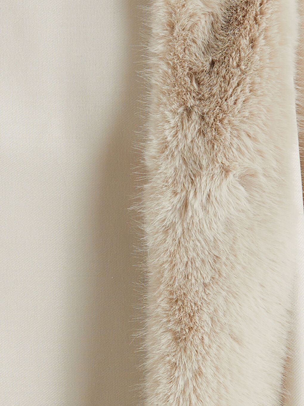 Bej Suni Kürk Detaylı Kadın Şal-4