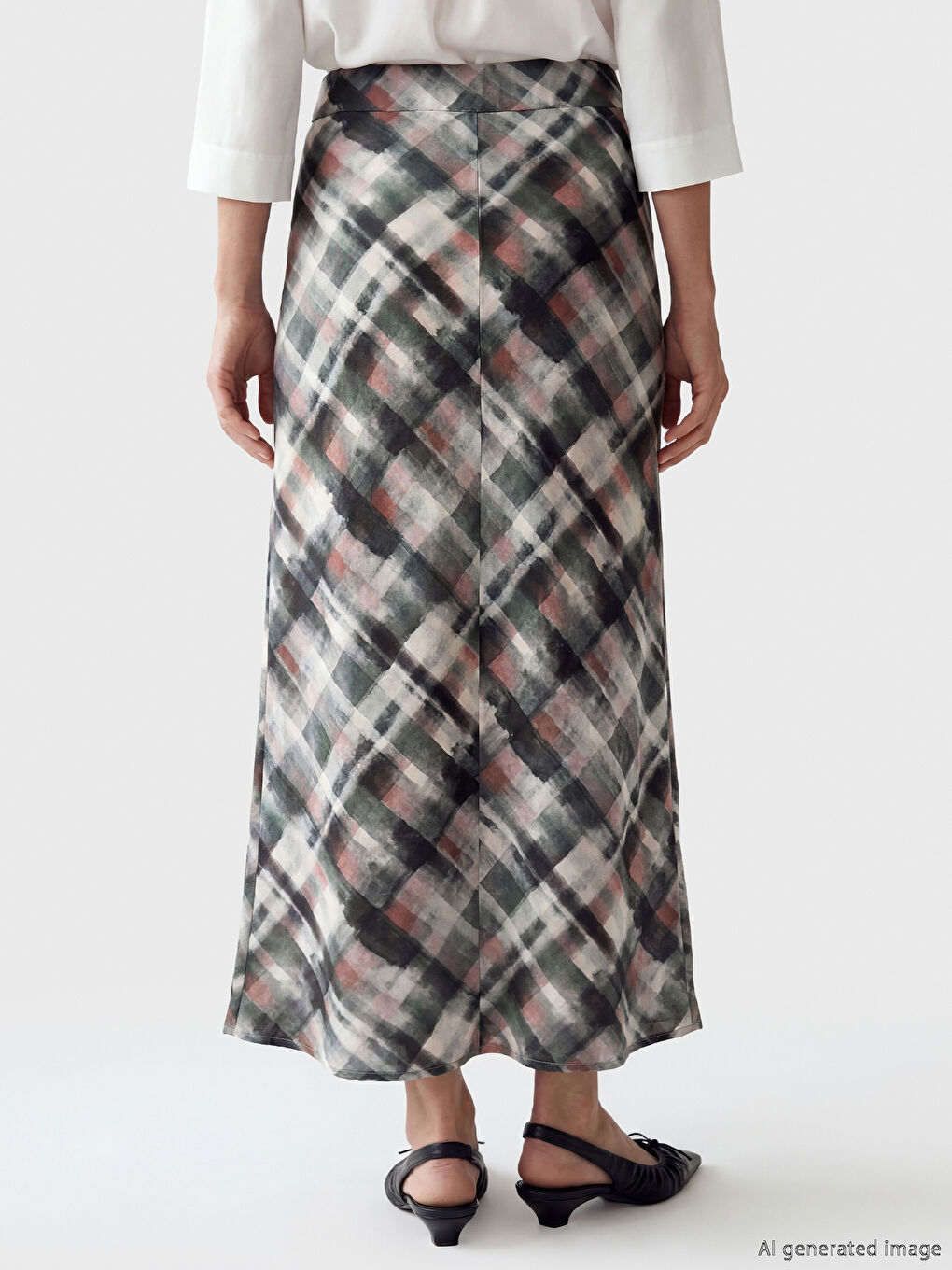 Gri Beli Lastikli Ekose Yırtmaçlı Etek-3