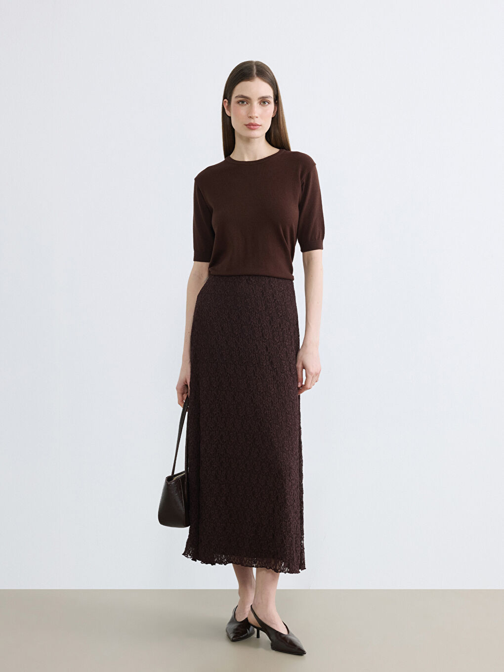 Kahverengi Beli Lastikli Dantelli Etek