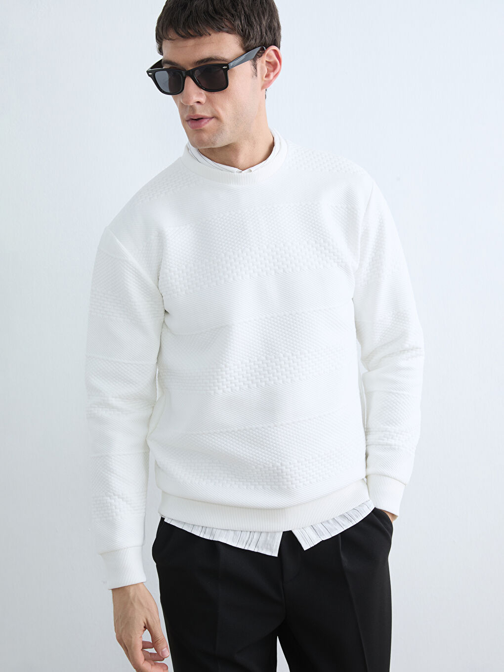 Ekru Bisiklet Yaka Erkek Sweatshirt