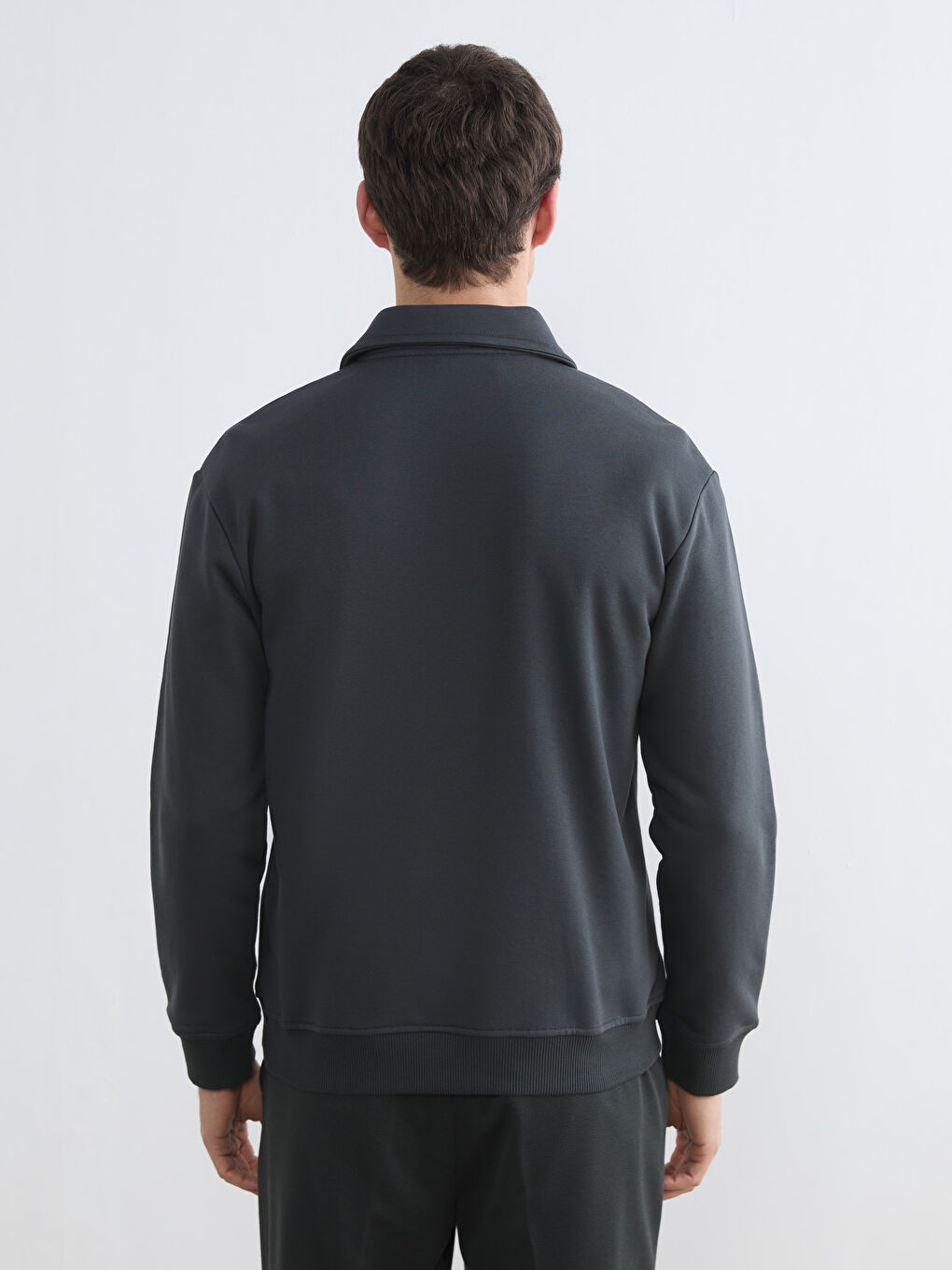 كنزة رياضية انثراسايت / رمادي داكن رجل-3