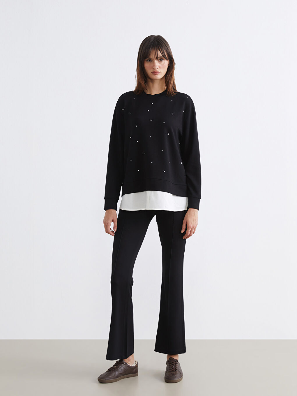 Siyah Bisiklet Yaka Taşlı Kadın Sweatshirt-2