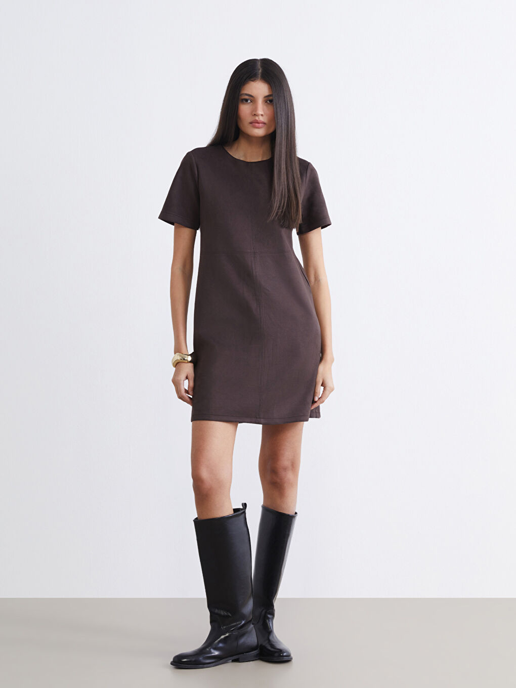 Kahverengi Bisiklet Yaka Mini Elbise