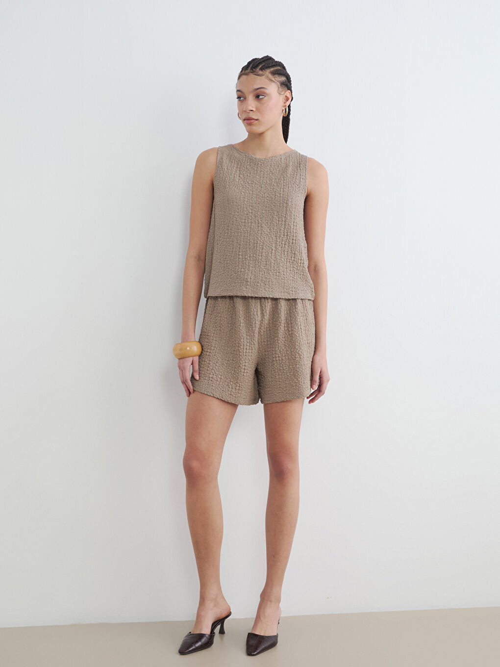 TAMNO ŽUTA Šorts Žena