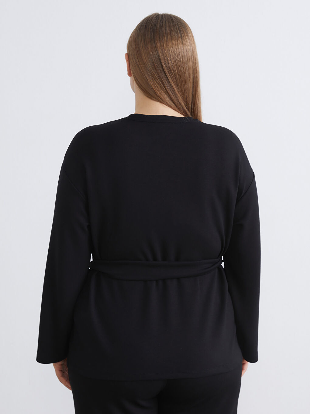 Siyah Bisiklet Yaka Metal Tokalı Bluz-3