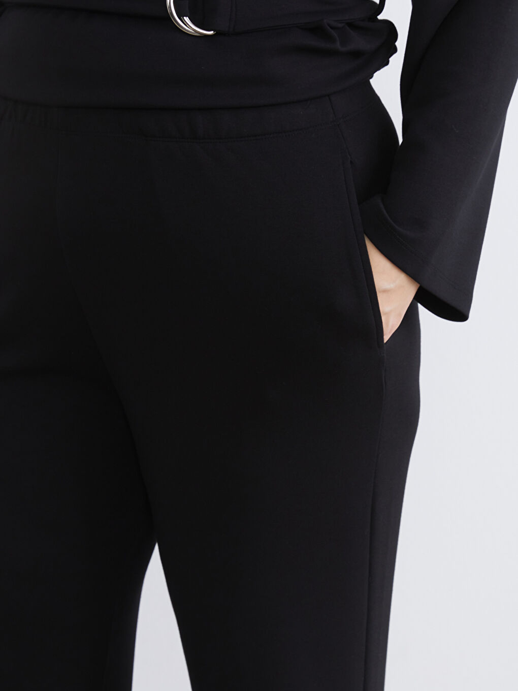 Siyah Beli Lastikli Geniş Paça Kadın Pantolon-2