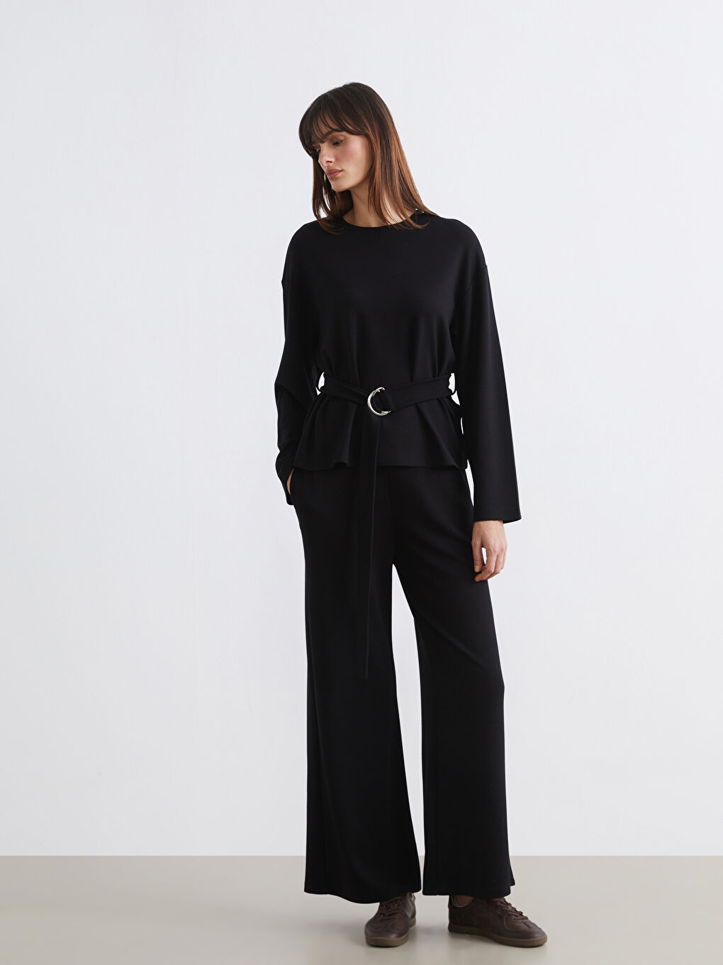 Siyah Beli Lastikli Geniş Paça Kadın Pantolon