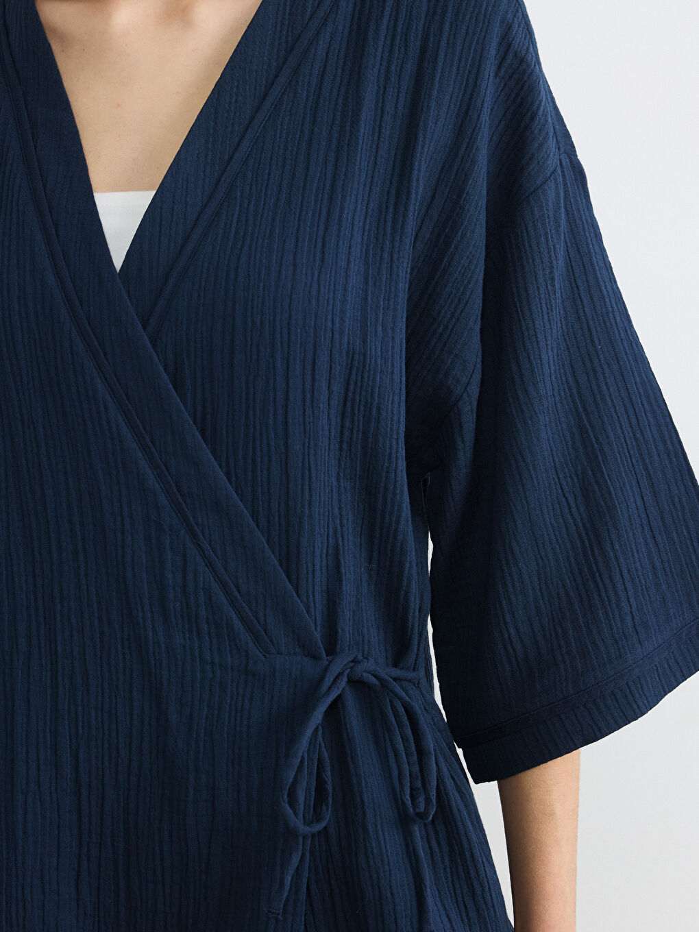 Lacivert Kruvaze Yaka Dokulu Kadın Kimono-2