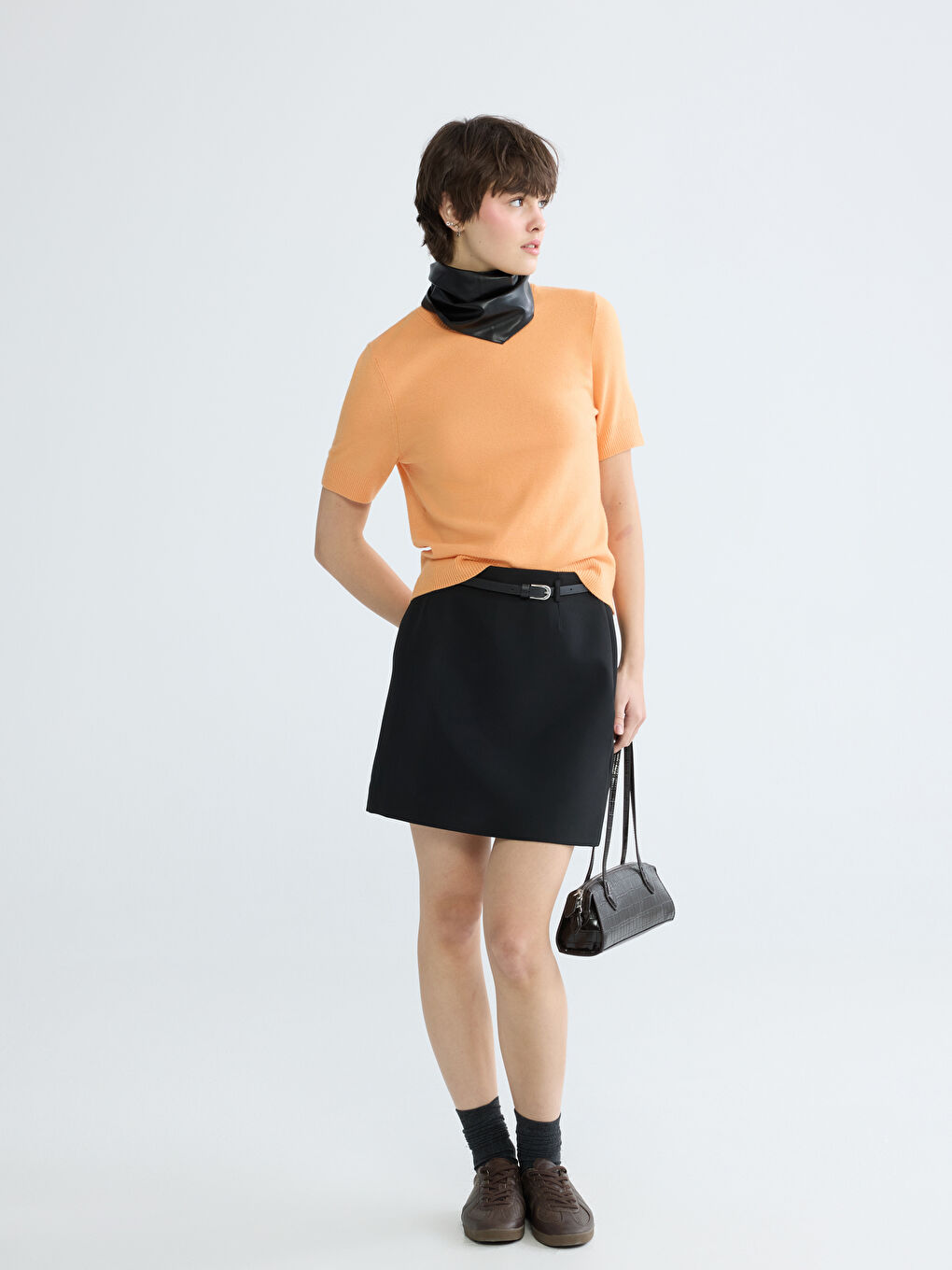 Siyah Beli Kemerli Mini Etek-1