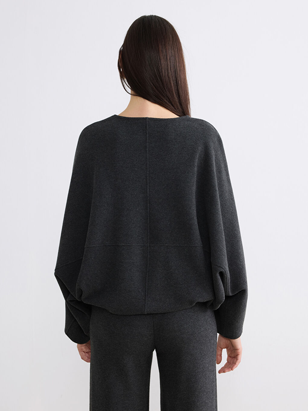 Oversized bluza sa okruglim izrezom-3