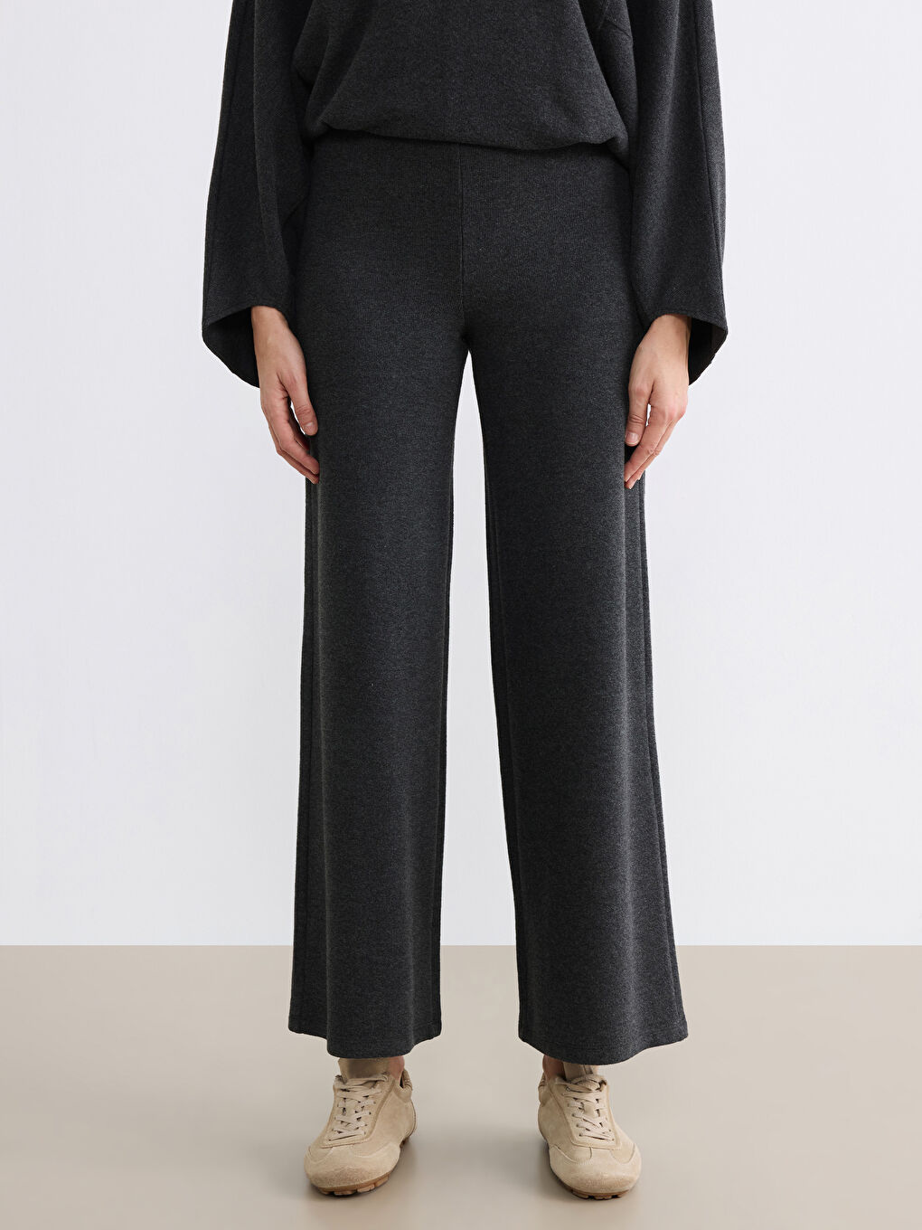 Antrasit Beli Lastikli Geniş Paça Kadın Pantolon-1