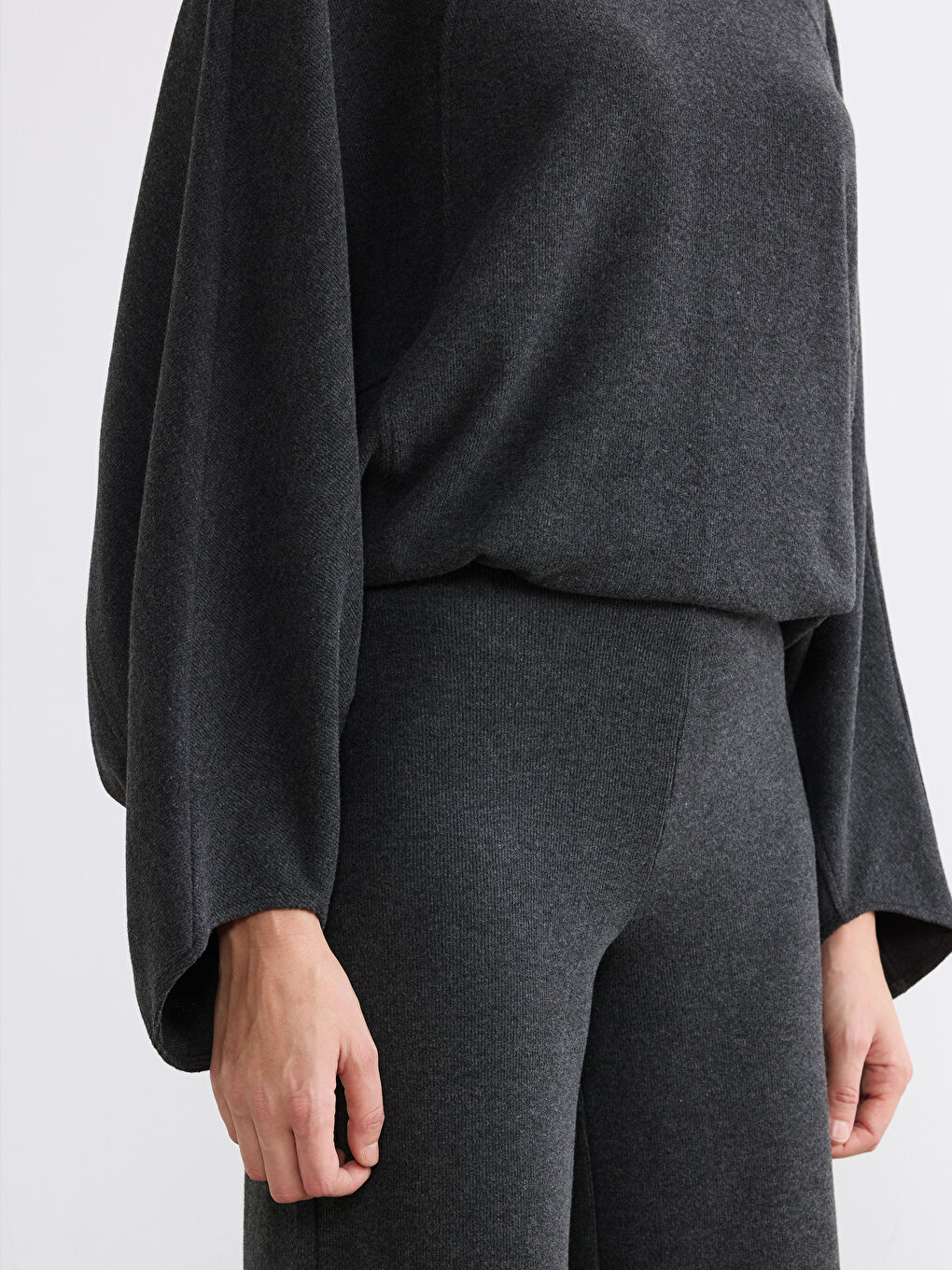 Antrasit Beli Lastikli Geniş Paça Kadın Pantolon-2