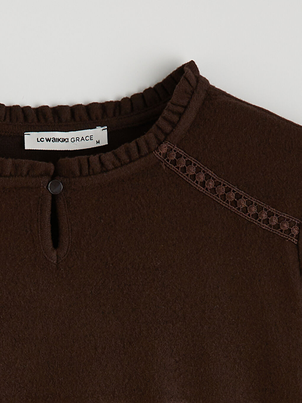 Kahverengi Fırfırlı Bisiklet Yaka Nakışlı Bluz	-1