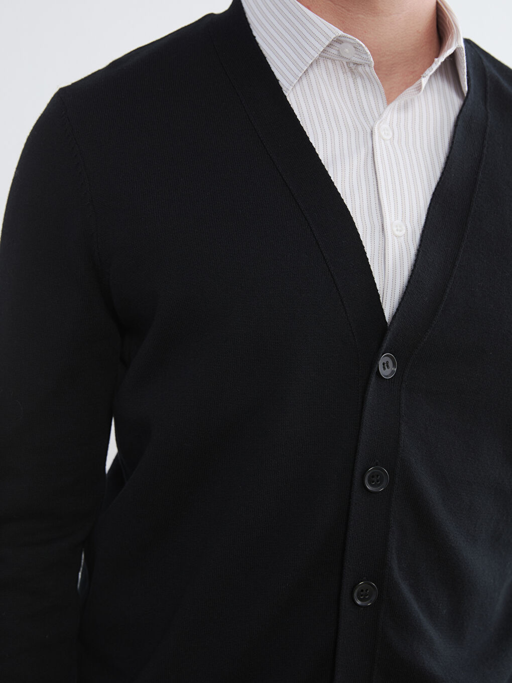 Siyah Standart Kalıp Erkek Triko Hırka-2