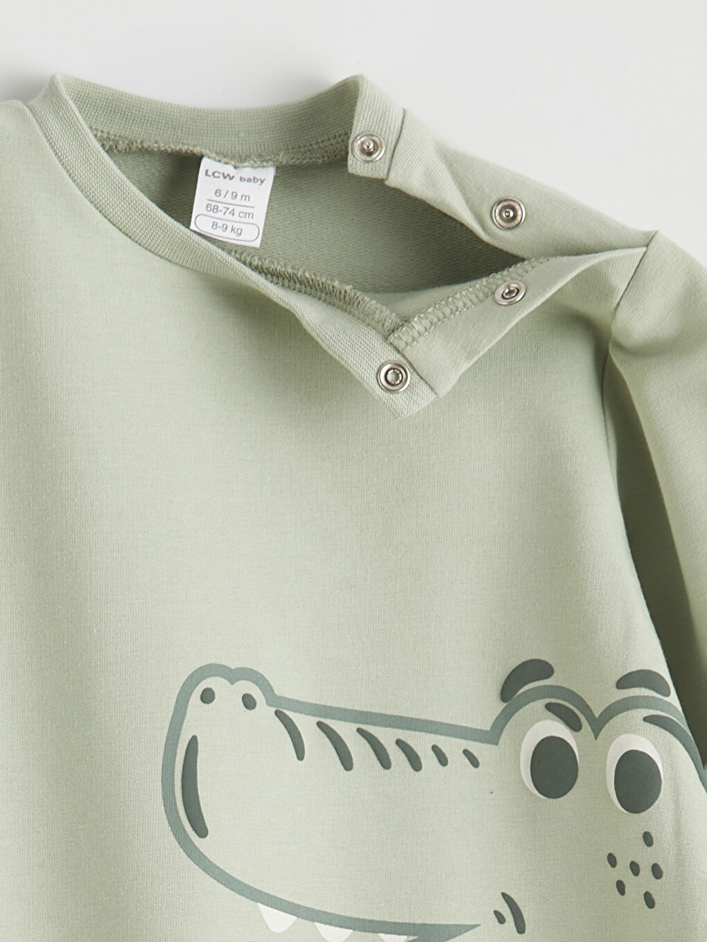 رومبر ولد صغير بطبعة ديناصورات-2